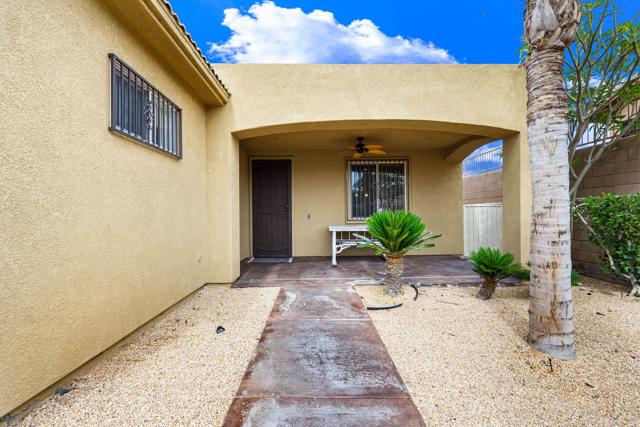 13039 Calle Amapola, Desert Hot Springs CA: https://media.crmls.org/mediaz/4c4ac677-e758-4e4e-819a-81ff1bb9808a.jpg
