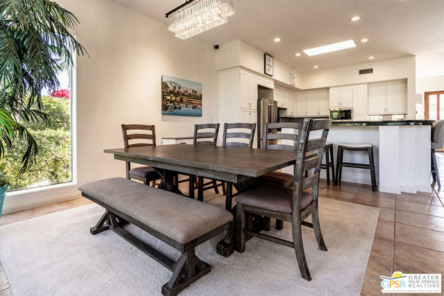 55586 Southern, La Quinta CA: https://media.crmls.org/mediaz/4c4b13cd-c0de-45cb-a3c4-a48f2b1e4546.jpg