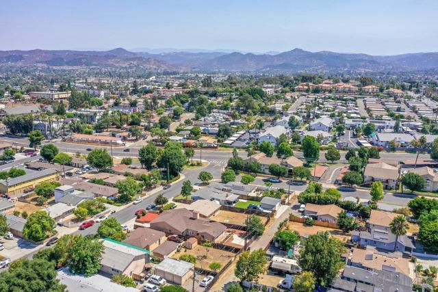 1135 E 3rd Ave, Escondido CA: https://media.crmls.org/mediaz/4c4b44e3-dfd5-48e0-b685-40b49ec0a09f.jpg