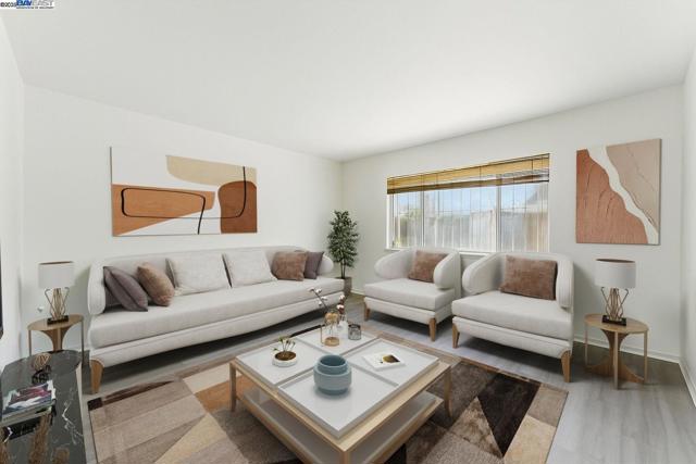 1017 Bissell Ave, Richmond CA: https://media.crmls.org/mediaz/4c4e2d96-de7f-426c-b45b-b8ace7f72372.jpg