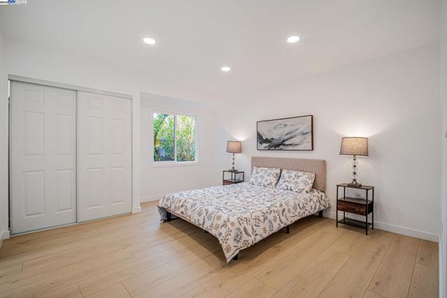18760 Sandy Rd, Castro Valley CA: https://media.crmls.org/mediaz/4c4e3672-1c82-4f56-8cb6-727fb2e1aa56.jpg