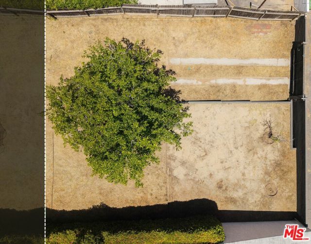 0 Dewey Place, Santa Monica CA: https://media.crmls.org/mediaz/4c4e5642-c75d-42e4-8540-da499c34737f.jpg