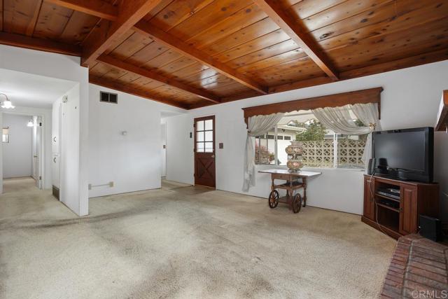 Detail Gallery Image 8 of 30 For 1230 Tamarack Ave, Carlsbad,  CA 92008 - 3 Beds | 2 Baths