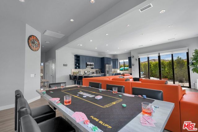 Image 15 of 66 For 80803 Sunglow Court