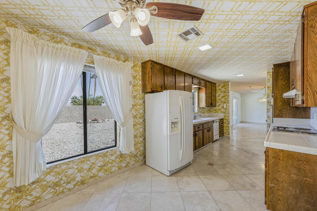 MLS #219137701DA image #16