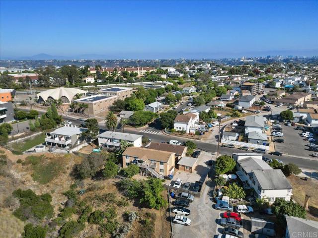 Image 12 of 16 For 6736 Kelly Street