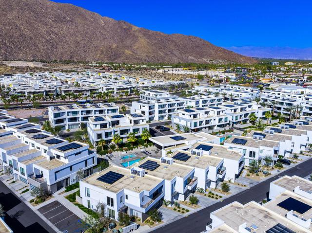 928 Galaxy Drive, Palm Springs CA: https://media.crmls.org/mediaz/4c4edf02-b219-42c3-97cb-2b3f062a98d7.jpg