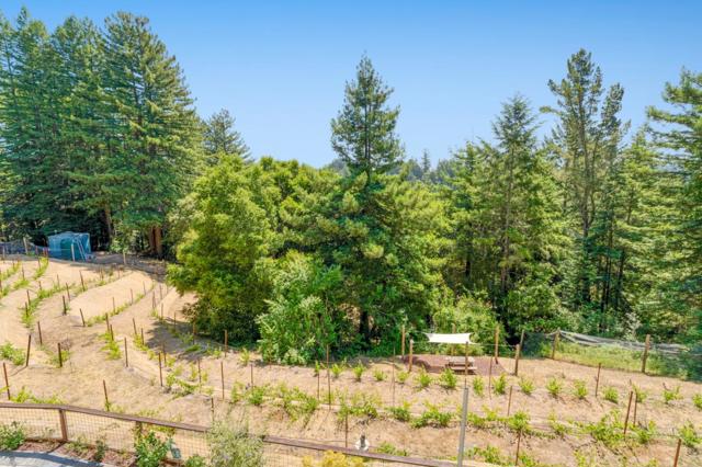 55 Hidden Meadow Lane, Scotts Valley CA: https://media.crmls.org/mediaz/4c4f455c-c502-4d93-880f-3513f35fb25d.jpg