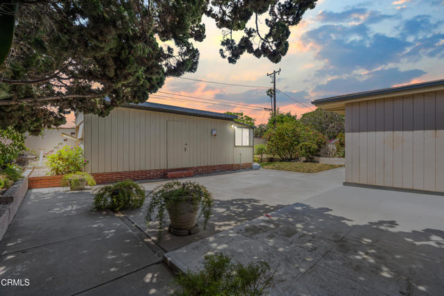 47 Grandview Circle, Camarillo CA: https://media.crmls.org/mediaz/4c4f9aa6-41fd-4eb1-aeb2-538f9eed8b94.jpg