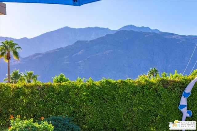 1554 E San Lucas Road, Palm Springs CA: https://media.crmls.org/mediaz/4c4fe1cd-e0a5-4209-85ce-e7c123ade005.jpg