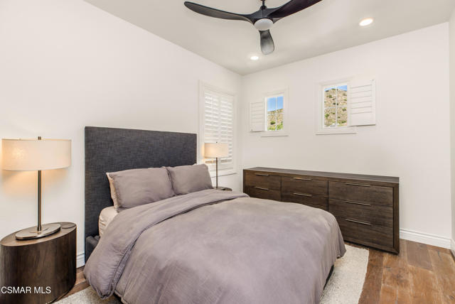 6072 Mandeville Place, Oak Park CA: https://media.crmls.org/mediaz/4c4fea66-e646-4dd3-8b35-572b8ae78425.jpg