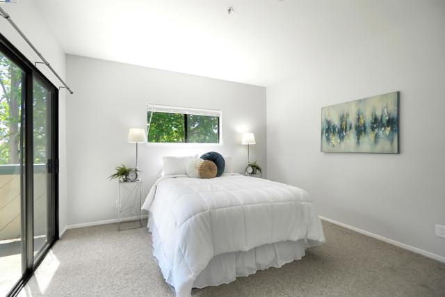 25850 Kay Ave, Hayward CA: https://media.crmls.org/mediaz/4c501c18-540d-4e3e-91ef-6dbbe2b94662.jpg