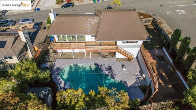 3459 Pinewood Dr, Hayward CA: https://media.crmls.org/mediaz/4c505146-06e0-4c4f-bf2d-70cb108c193a.jpg