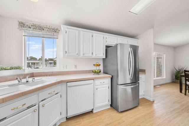 3 Lighthouse Road, Half Moon Bay CA: https://media.crmls.org/mediaz/4c51a11a-011c-4648-8d9d-592a3ccdceaa.jpg