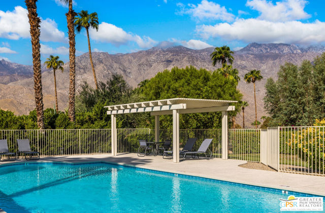 1557 Redford Drive, Palm Springs, California 92264, 3 Bedrooms Bedrooms, ,2 BathroomsBathrooms,Condominium,For Sale,Redford,24398815