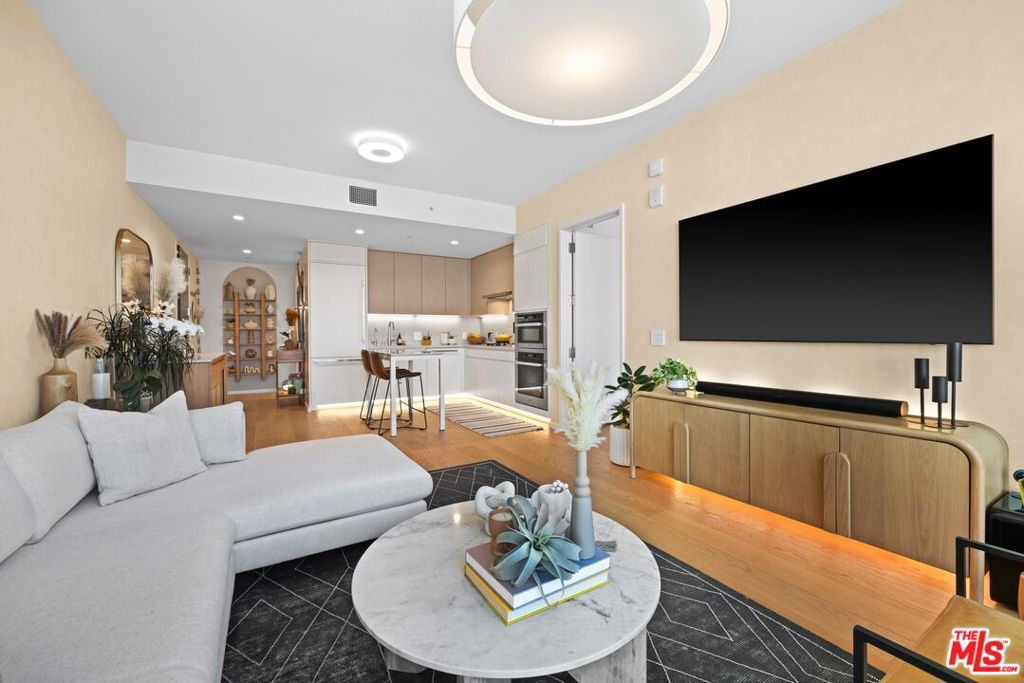 877 Francisco Street #2101