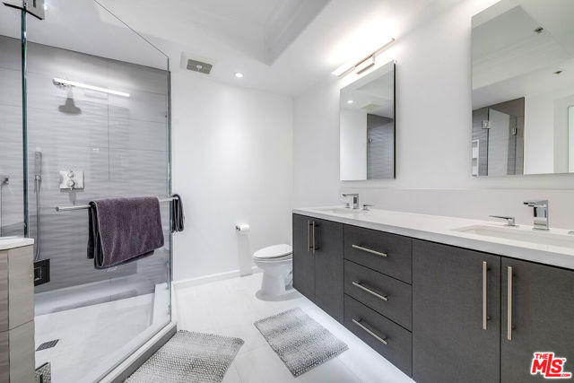 12026 Hoffman Street, Studio City CA: https://media.crmls.org/mediaz/4c53d5df-1ba9-4250-9e5e-06df241a200a.jpg