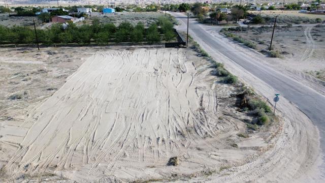 Image 1 of 4 For 0 Bay Drive 