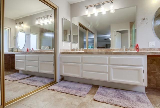 Detail Gallery Image 34 of 61 For 215 Bridle Run Ter, Alpine,  CA 91901 - 5 Beds | 2/1 Baths