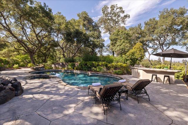 105 Vista Del Prado, Los Gatos CA: https://media.crmls.org/mediaz/4c550154-b5b2-4646-8e8e-2719c0a79764.jpg