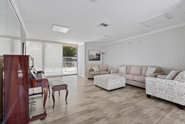 300 Davey Glen Road, Belmont CA: https://media.crmls.org/mediaz/4c5631e0-9935-4ecf-98a6-376d0c6d12fd.jpg