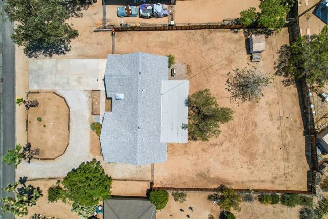 56869 Mountain View Trail, Yucca Valley CA: https://media.crmls.org/mediaz/4c563c49-8dfa-4584-8a36-5cf2a87e2f7d.jpg