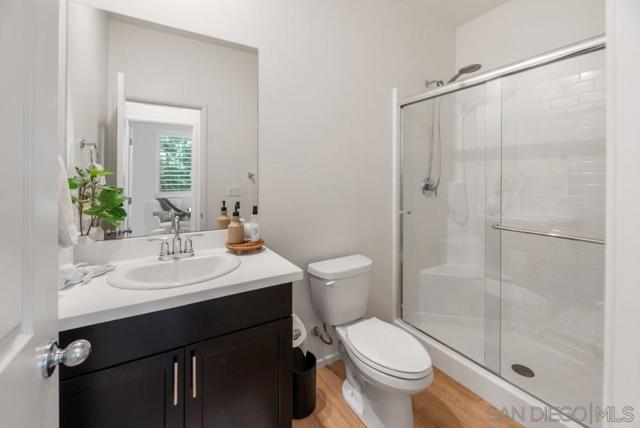 1569 Wildgrove Way, Vista CA: https://media.crmls.org/mediaz/4c57e4a0-dadb-4186-b858-c8290ff3288e.jpg