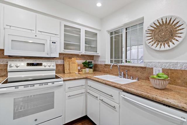 502 W Sunnyoaks Avenue, Campbell CA: https://media.crmls.org/mediaz/4c59c45c-91c2-44d8-a480-003cb494d140.jpg