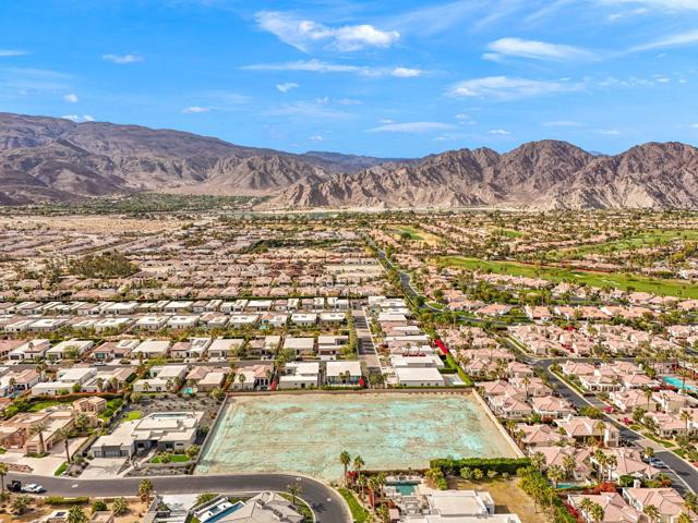 57645 Valley Lane, La Quinta CA: https://media.crmls.org/mediaz/4c5a99a9-8bf4-4285-92df-cfc5c58c2002.jpg
