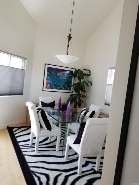 1137 Loma Dr, Hermosa Beach, California 90254, 2 Bedrooms Bedrooms, ,3 BathroomsBathrooms,Residential,Sold,Loma Dr,PTP2207201