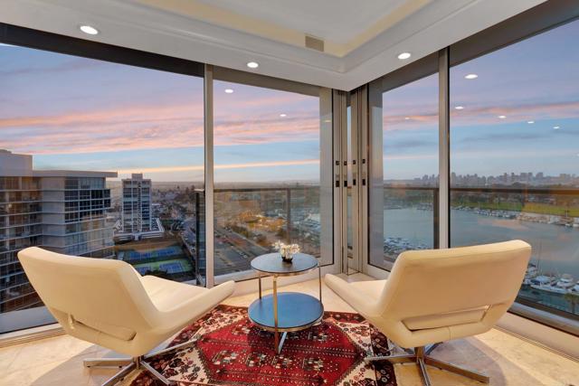 1770 Avenida del Mundo, Coronado CA: https://media.crmls.org/mediaz/4c5b5783-77cf-4480-922c-7d4a1469b20e.jpg