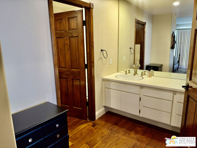 3410 E Bogert Trail, Palm Springs CA: https://media.crmls.org/mediaz/4c5b6bdb-cd62-40ba-91fb-764caf78a2d8.jpg