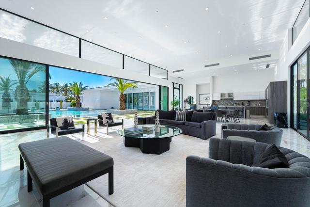 4 Bravo Court, Rancho Mirage CA: https://media.crmls.org/mediaz/4c5be7e8-8f0c-4bea-a047-b7de09aabe44.jpg