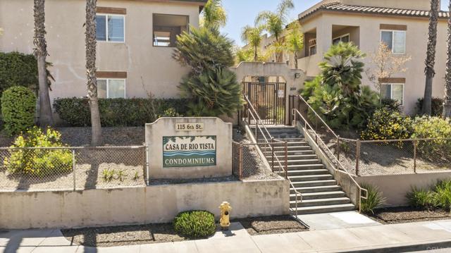 Detail Gallery Image 3 of 36 For 115 6th St #202,  Ramona,  CA 92065 - 2 Beds | 2 Baths