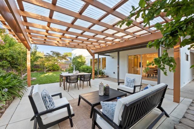 16251 Lilac Lane, Los Gatos CA: https://media.crmls.org/mediaz/4c5c42a0-bb73-4be8-a026-af4b8b8e9d59.jpg
