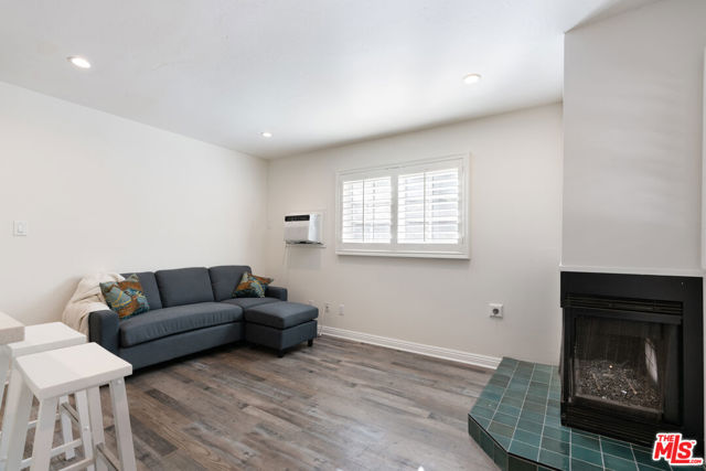483 Sturtevant Drive, Sierra Madre CA: https://media.crmls.org/mediaz/4c5c9f81-8877-4a05-9477-e4381222473c.jpg