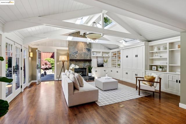 38 Bonita Ave., Piedmont CA: https://media.crmls.org/mediaz/4c5ce76c-c2fd-4b8c-9ba6-dd620f45a62c.jpg