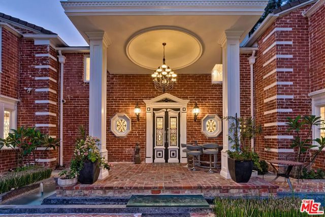 Drew Fenton | 725 N Faring Road Los Angeles CA | MLS: 7656668