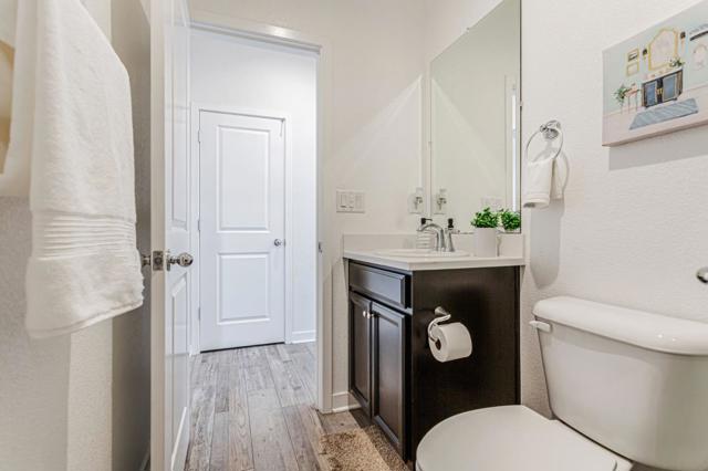 536 Datura Drive, Vacaville CA: https://media.crmls.org/mediaz/4c5e9e97-a99c-47b1-a315-63c8f6424034.jpg