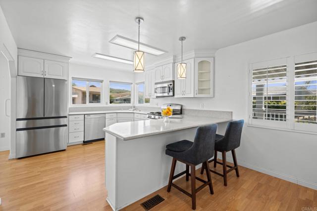 Detail Gallery Image 3 of 29 For 3502 Don Carlos Drive, Carlsbad,  CA 92010 - 3 Beds | 2 Baths