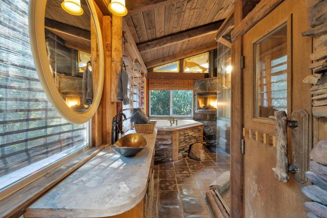 3131 Pera Alta Dr, Julian CA: https://media.crmls.org/mediaz/4c5fa9bf-80e5-4b73-afd8-cf5ad98f5cbe.jpg