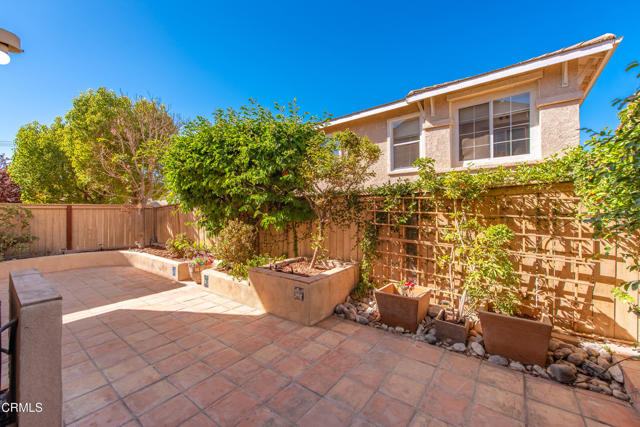 1529 La Verada Court, Camarillo CA: https://media.crmls.org/mediaz/4c603534-2038-43a8-9ed4-464d3474c189.jpg