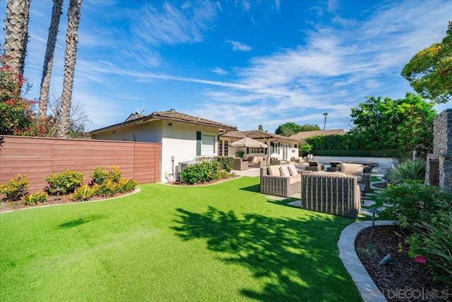 6150 La Fremontia, Rancho Santa Fe CA: https://media.crmls.org/mediaz/4c603632-47b0-4f23-a5f3-5a424732961e.jpg