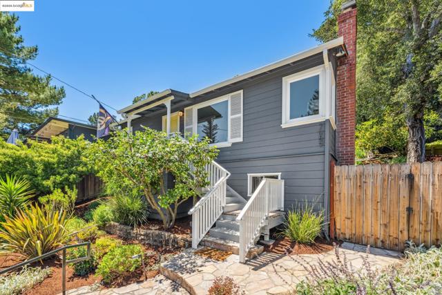 7069 Saroni Dr, Oakland CA: https://media.crmls.org/mediaz/4c60bf64-7eac-47c7-a89e-b95b021243a0.jpg