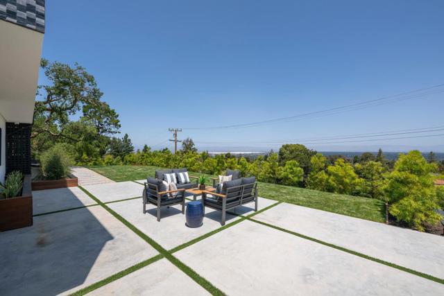 3964 Jefferson Avenue, Redwood City CA: https://media.crmls.org/mediaz/4c6102be-f2e5-4cf9-8a14-c3604f7b89db.jpg