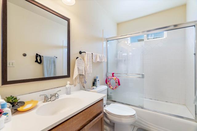 436 Sanford Avenue, Richmond CA: https://media.crmls.org/mediaz/4c610c05-c5fd-4970-a9f2-99d2103a6928.jpg