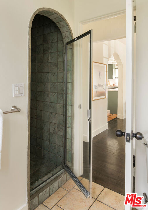 1444 S Sierra Bonita Avenue, Los Angeles CA: https://media.crmls.org/mediaz/4c6120d3-4487-43a5-96fa-49da8f1cf5e7.jpg