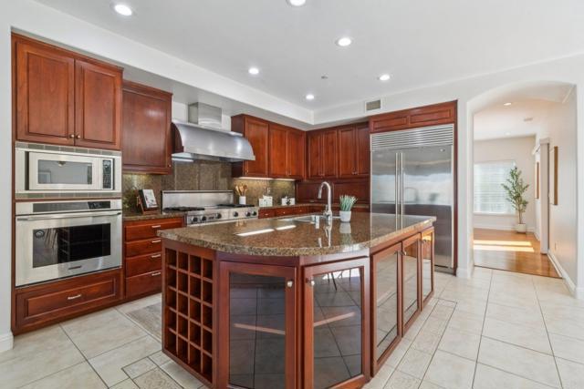 Detail Gallery Image 7 of 48 For 2535 San Clemente Ave, Vista,  CA 92084 - 4 Beds | 4 Baths