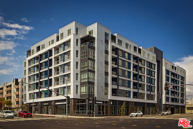 10601 Washington Boulevard, Culver City CA: https://media.crmls.org/mediaz/4c621006-11df-42ac-a110-242ac50d9e7b.jpg