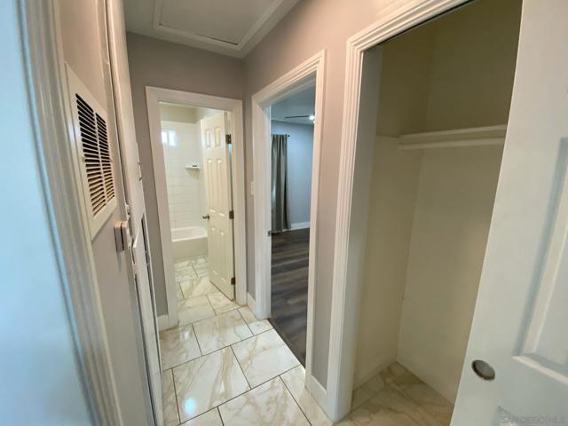 4384 Clairemont Dr, San Diego CA: https://media.crmls.org/mediaz/4c635491-3ae7-4043-858e-8a90532748ac.jpg
